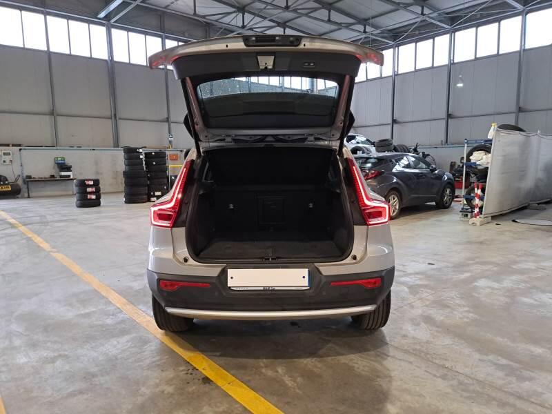 Volvo XC40 SUV B3 AUTOMATICO CORE - foto 8