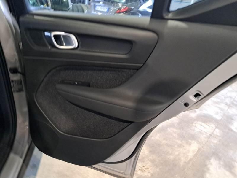 Volvo XC40 SUV B3 AUTOMATICO CORE - foto 76