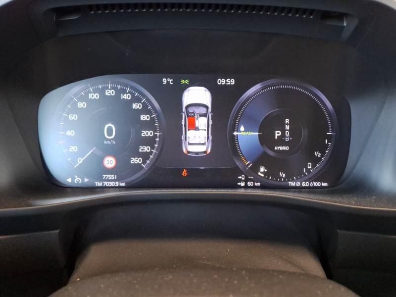 Volvo XC40 SUV T5 RECHARGE PLUG-IN AUTO CORE - foto 4