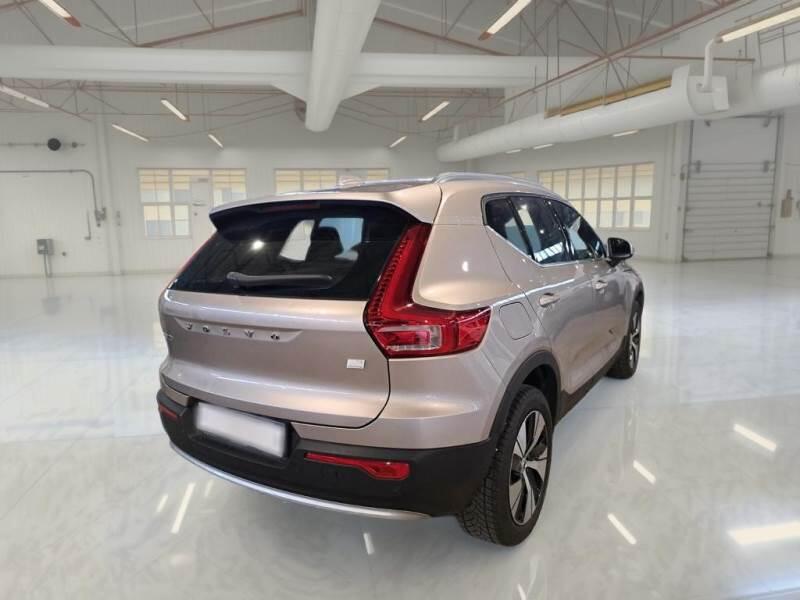 Volvo XC40 SUV T5 RECHARGE PLUG-IN AUTO CORE - foto 2