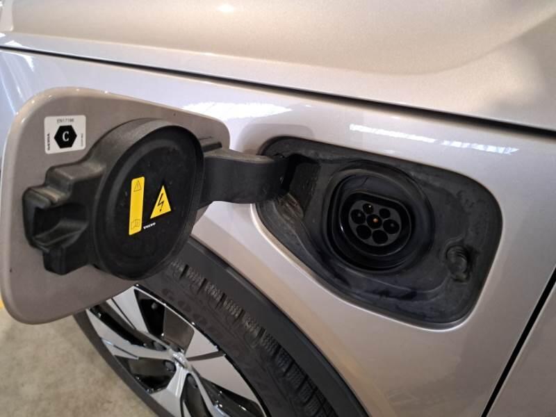 Volvo XC40 SUV T5 RECHARGE PLUG-IN AUTO CORE - foto 21