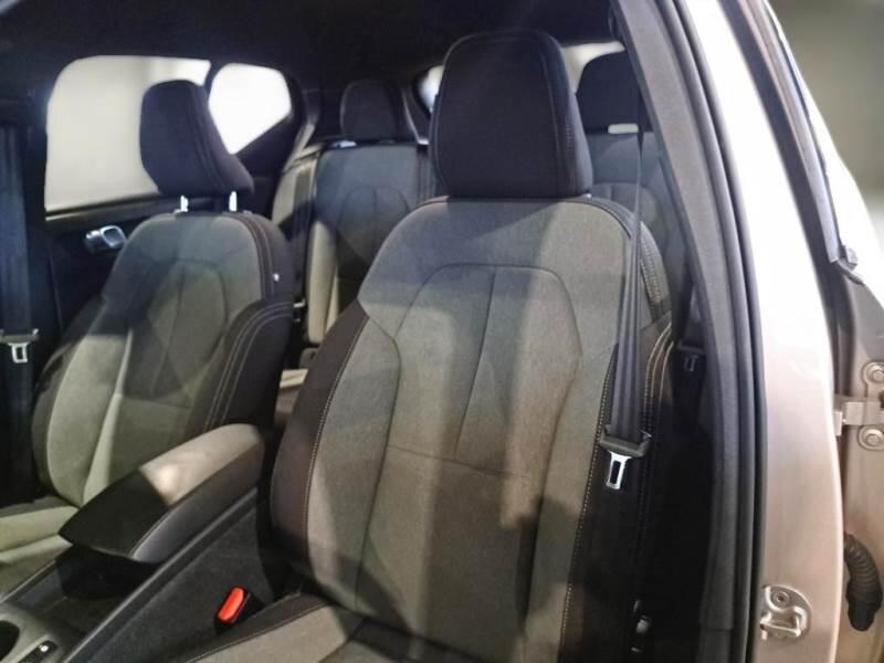 Volvo XC40 SUV T5 RECHARGE PLUG-IN AUTO CORE - foto 38