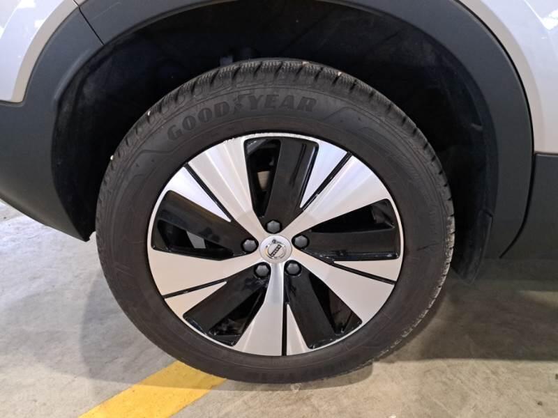 Volvo XC40 SUV T5 RECHARGE PLUG-IN AUTO CORE - foto 42