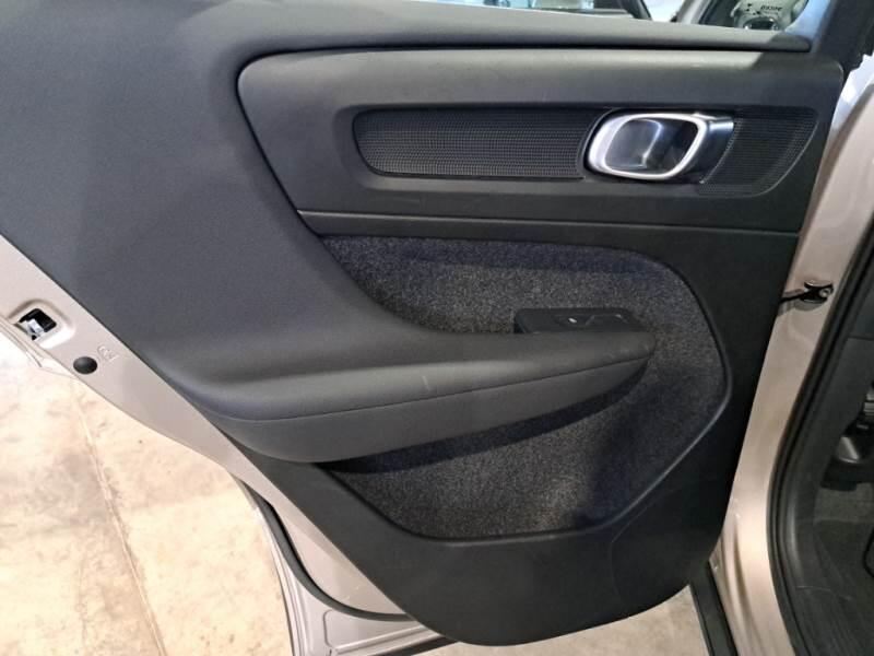 Volvo XC40 SUV T5 RECHARGE PLUG-IN AUTO CORE - foto 48