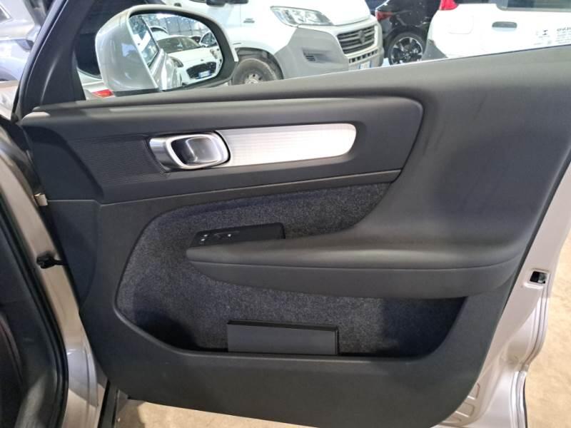 Volvo XC40 SUV T5 RECHARGE PLUG-IN AUTO CORE - foto 56