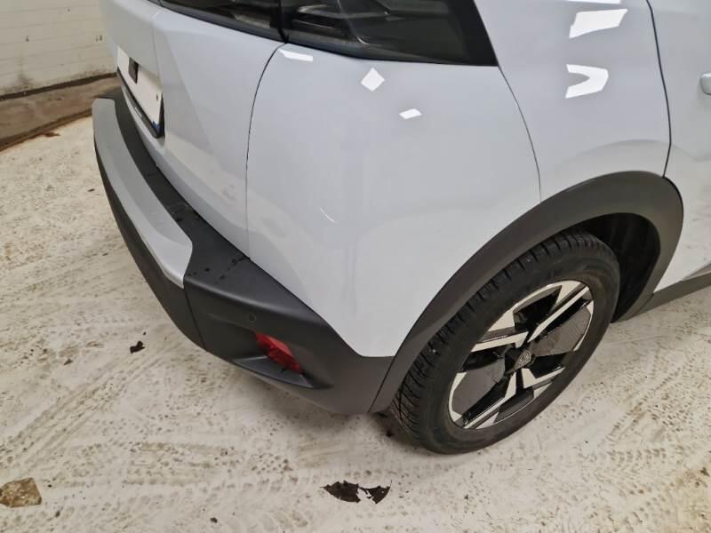 Peugeot P1 CROSSOVER E 100KW ALLURE - foto 31