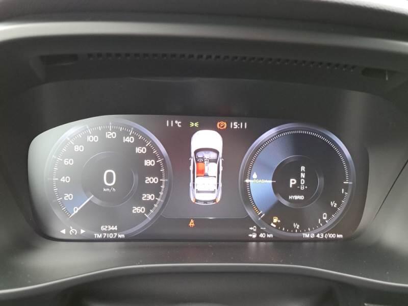 Volvo XC40 SUV T4 RECHARGE PLUG-IN AUTO CORE - foto 4