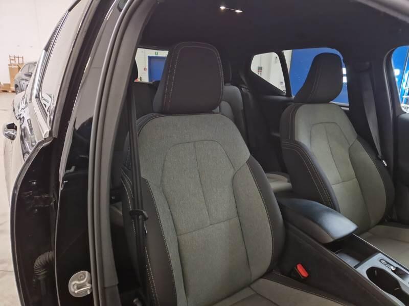 Volvo XC40 SUV T4 RECHARGE PLUG-IN AUTO CORE - foto 12