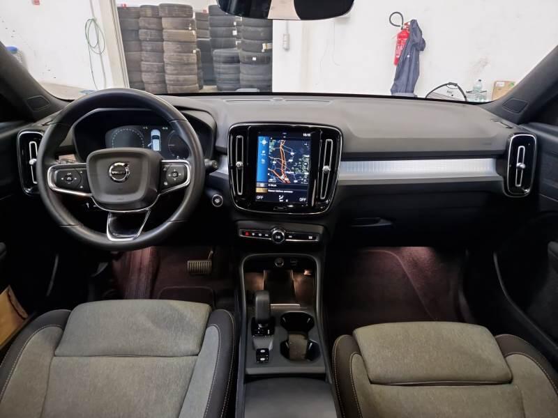 Volvo XC40 SUV T4 RECHARGE PLUG-IN AUTO CORE - foto 3