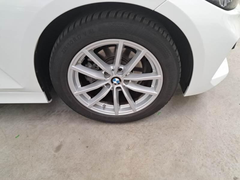 BMW Serie 3 BERLINA 318D 48V AUTO - foto 17