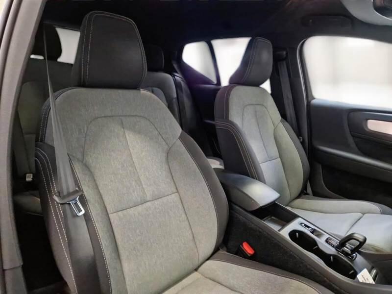 Volvo XC40 SUV T4 RECHARGE PLUG-IN AUTO CORE - foto 12