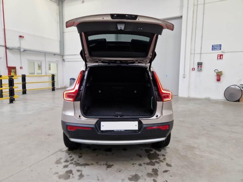 Volvo XC40 SUV T4 RECHARGE PLUG-IN AUTO CORE - foto 5