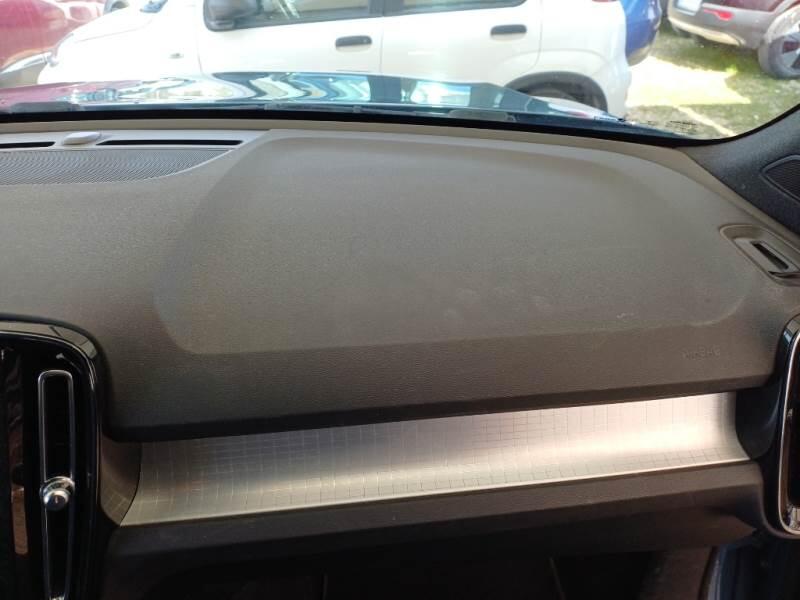 Volvo XC40 SUV T4 RECHARGE PLUG-IN HYBRID AUTOMATICO CORE - foto 103