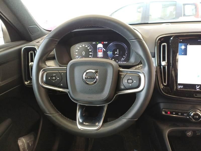 Volvo XC40 SUV T4 RECHARGE PLUG-IN HYBRID AUTOMATICO CORE - foto 105