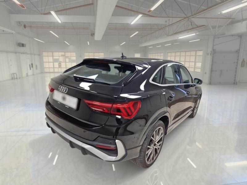 Audi Q3 SUV 35 TDI S TRONIC S LINE EDITION - foto 2