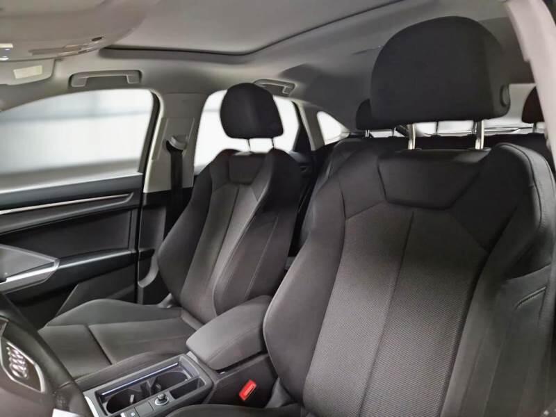 Audi Q3 SUV 35 TDI S TRONIC S LINE EDITION - foto 11