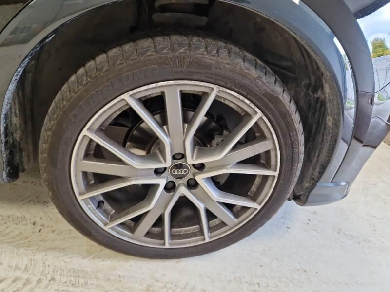 Audi Q3 SUV 35 TDI S TRONIC S LINE EDITION - foto 14