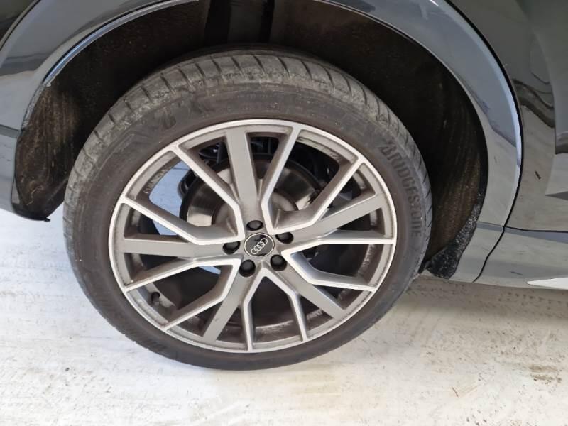 Audi Q3 SUV 35 TDI S TRONIC S LINE EDITION - foto 15