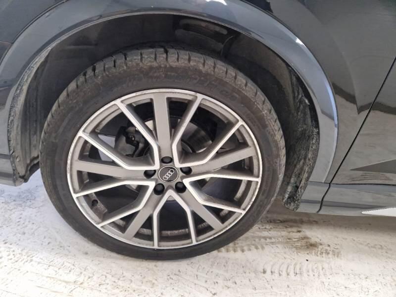 Audi Q3 SUV 35 TDI S TRONIC S LINE EDITION - foto 17
