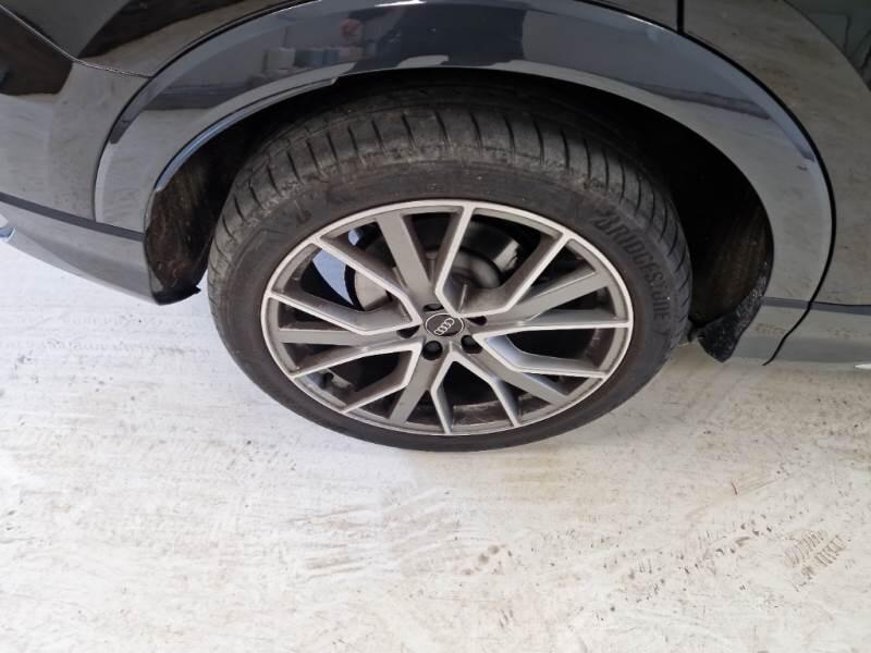 Audi Q3 SUV 35 TDI S TRONIC S LINE EDITION - foto 33
