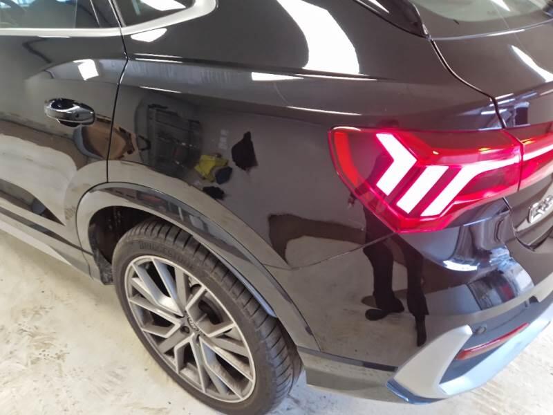 Audi Q3 SUV 35 TDI S TRONIC S LINE EDITION - foto 38