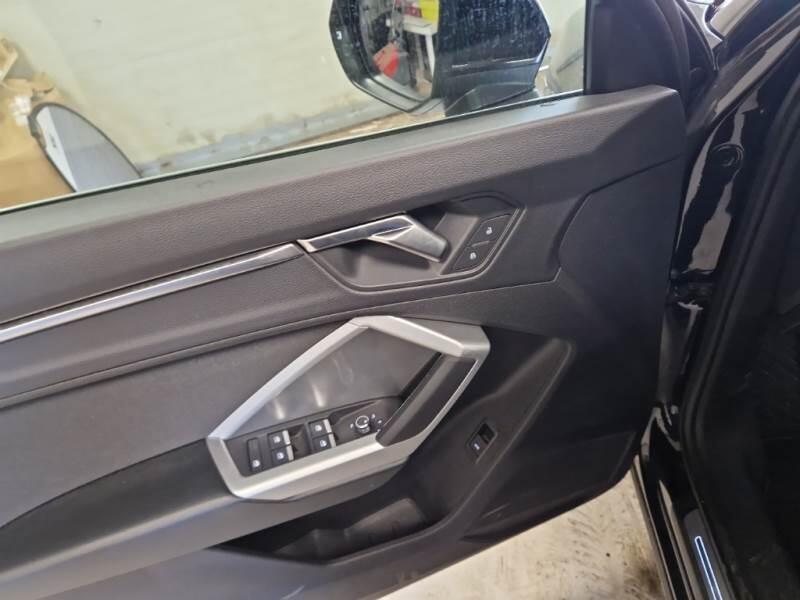 Audi Q3 SUV 35 TDI S TRONIC S LINE EDITION - foto 51
