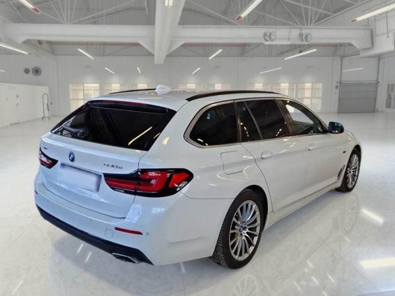 BMW Serie 5 STATION WAGON 530E XDRIVE BUSINESS AUTO TOURING - foto 2
