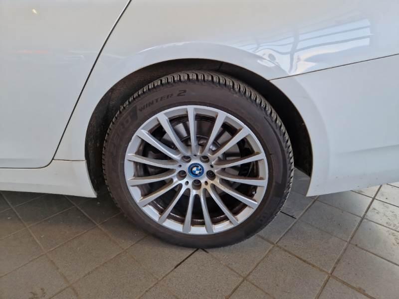 BMW Serie 5 STATION WAGON 530E XDRIVE BUSINESS AUTO TOURING - foto 18