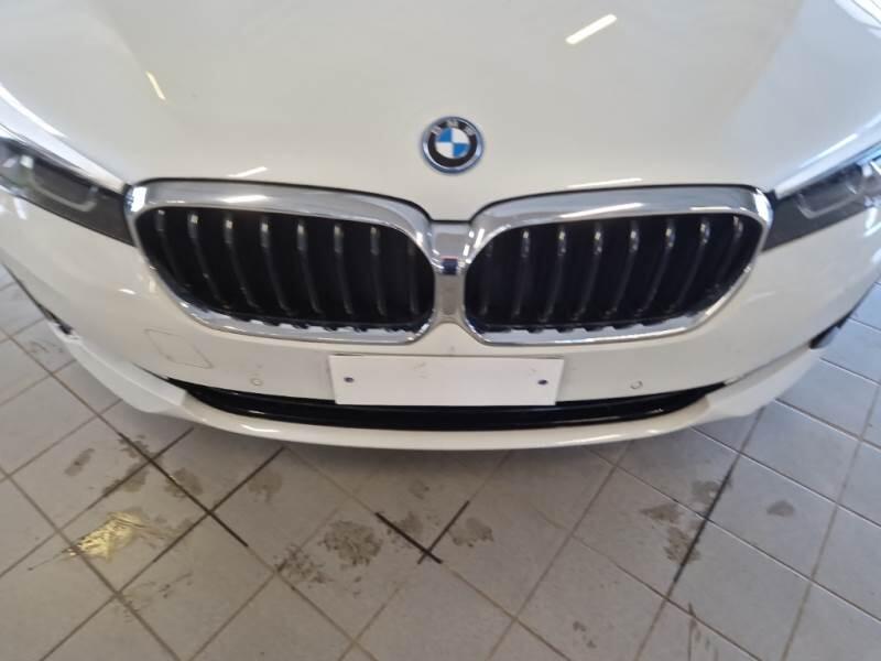 BMW Serie 5 STATION WAGON 530E XDRIVE BUSINESS AUTO TOURING - foto 31