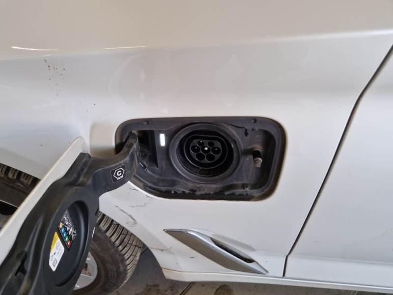 BMW Serie 5 STATION WAGON 530E XDRIVE BUSINESS AUTO TOURING - foto 78