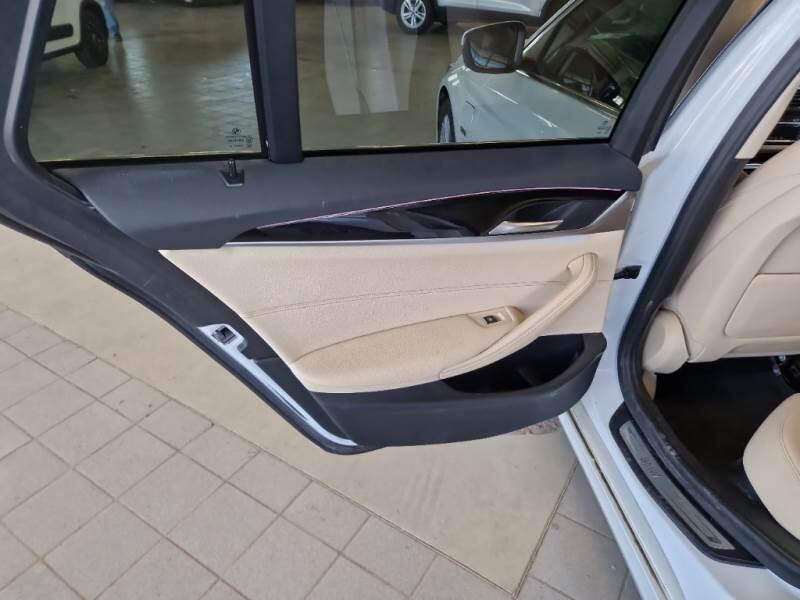 BMW Serie 5 STATION WAGON 530E XDRIVE BUSINESS AUTO TOURING - foto 92