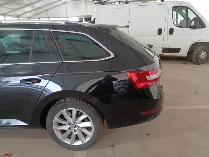 Skoda Superb STATION WAGON 1.4 TSI PLUG-IN HYBRYD EXECUTIVE DSG - foto 58