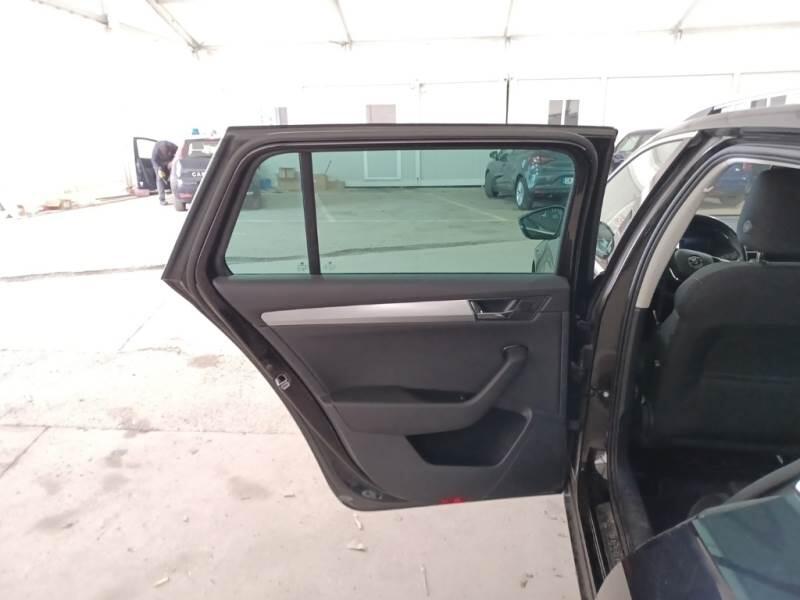 Skoda Superb STATION WAGON 1.4 TSI PLUG-IN HYBRYD EXECUTIVE DSG - foto 93