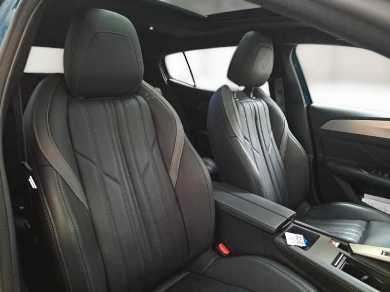 Peugeot 408 BERLINA GT PURETECH 130 EAT8 SeS AUT. - foto 13