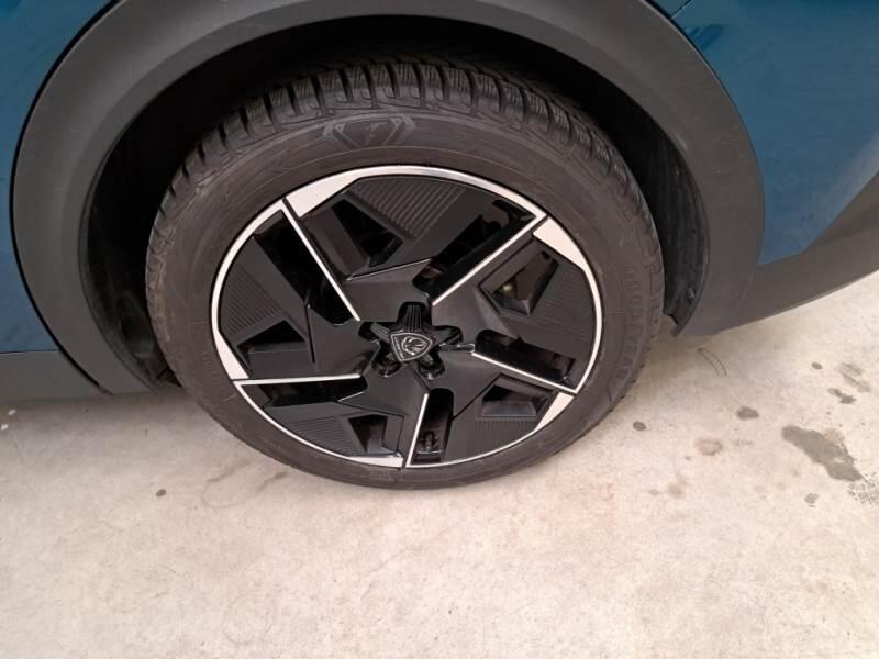 Peugeot 408 BERLINA GT PURETECH 130 EAT8 SeS AUT. - foto 17
