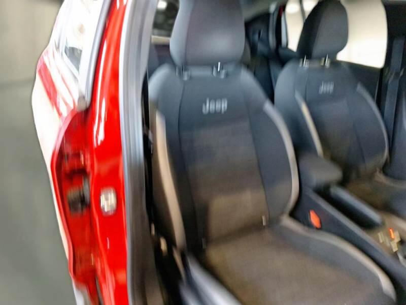 Jeep Avenger SUV 1.2 TURBO LONGITUDE - foto 13