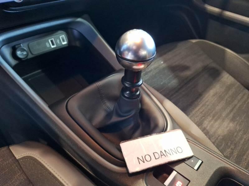 Jeep Avenger SUV 1.2 TURBO LONGITUDE - foto 70