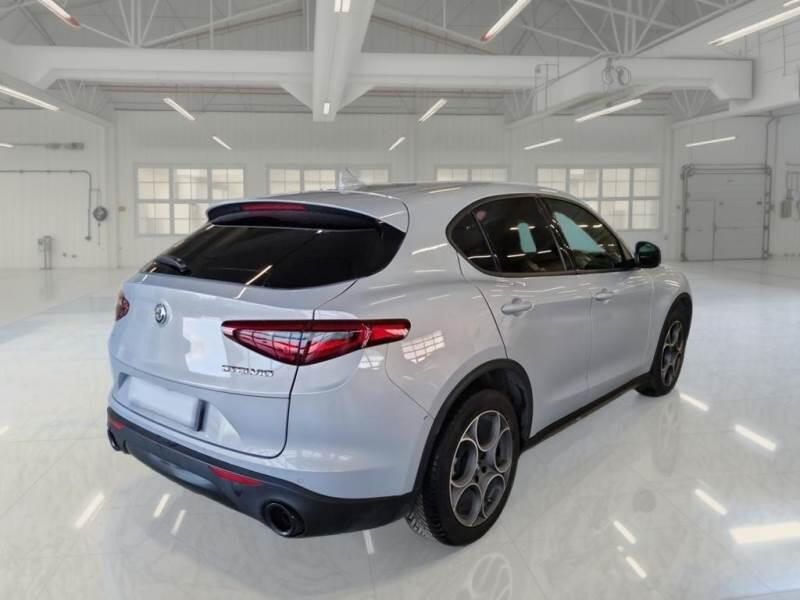Alfa Romeo Stelvio SUV 2.2 TD 190 CV SPRINT AT8 Q4 - foto 2