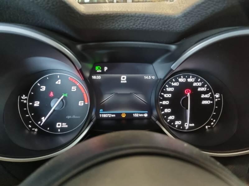 Alfa Romeo Stelvio SUV 2.2 TD 190 CV SPRINT AT8 Q4 - foto 4