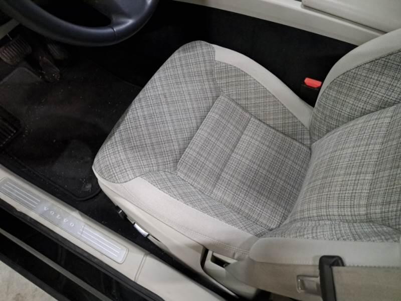 Volvo V60 STATION WAGON B4 D AUTOM. ESSENTIAL - foto 12