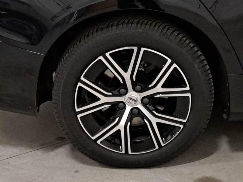 Volvo V60 STATION WAGON B4 D AUTOM. ESSENTIAL - foto 18