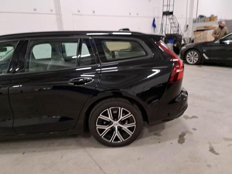 Volvo V60 STATION WAGON B4 D AUTOM. ESSENTIAL - foto 63
