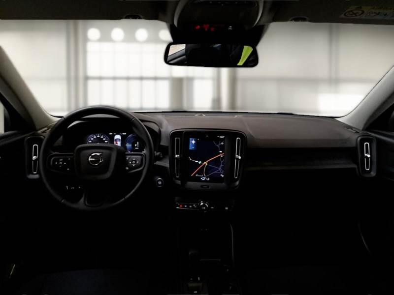 Volvo XC40 SUV T4 RECHARGE PLUG-IN AUTO ESSENTIAL - foto 3