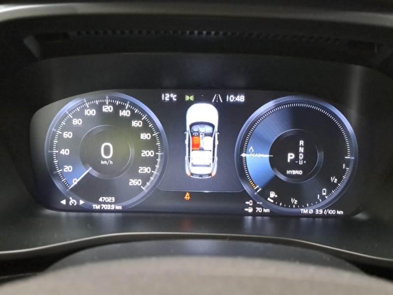 Volvo XC40 SUV T4 RECHARGE PLUG-IN AUTO ESSENTIAL - foto 4