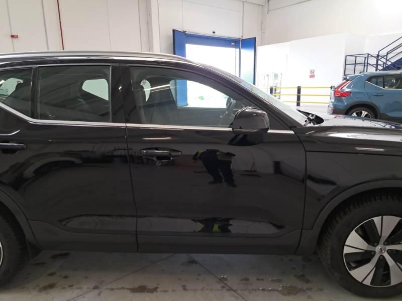 Volvo XC40 SUV T4 RECHARGE PLUG-IN AUTO ESSENTIAL - foto 41