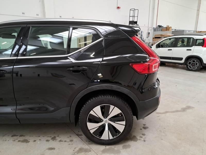 Volvo XC40 SUV T4 RECHARGE PLUG-IN AUTO ESSENTIAL - foto 52