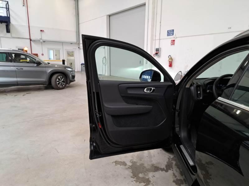 Volvo XC40 SUV T4 RECHARGE PLUG-IN AUTO ESSENTIAL - foto 79