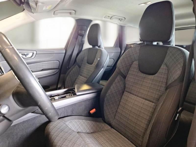Volvo XC60 SUV B4 D AUTOMATICO CORE - foto 11