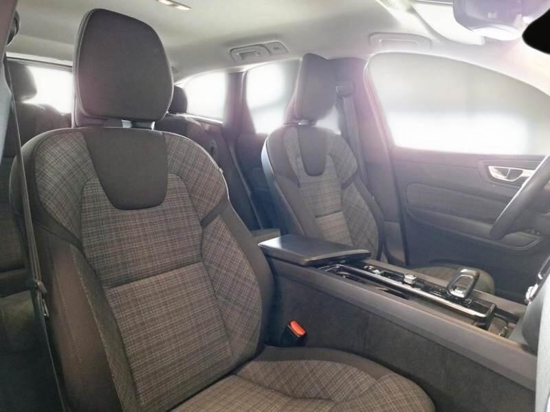 Volvo XC60 SUV B4 D AUTOMATICO CORE - foto 13
