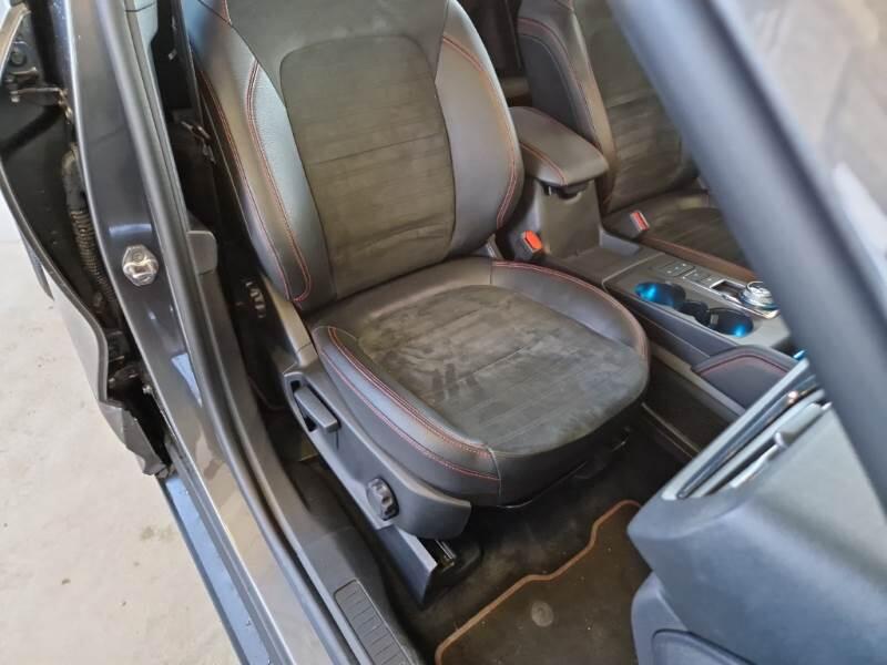 Ford Kuga SUV 2.5 BENZINA PHEV 225CV 2WD ST-LINE X AUT - foto 14